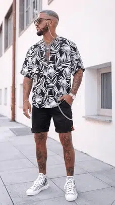 50+ Trending Black Shorts Outfit Ideas for Men in 2024