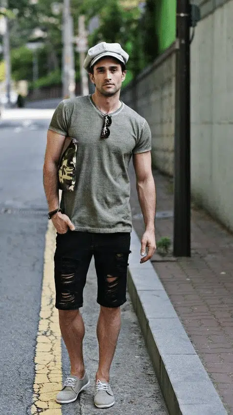 50+ Trending Black Shorts Outfit Ideas for Men in 2024