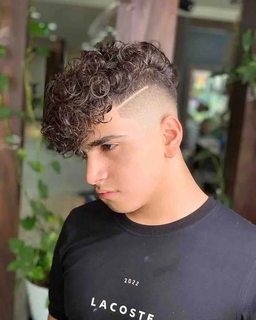 Short Curly Hairstyle Idea for Men