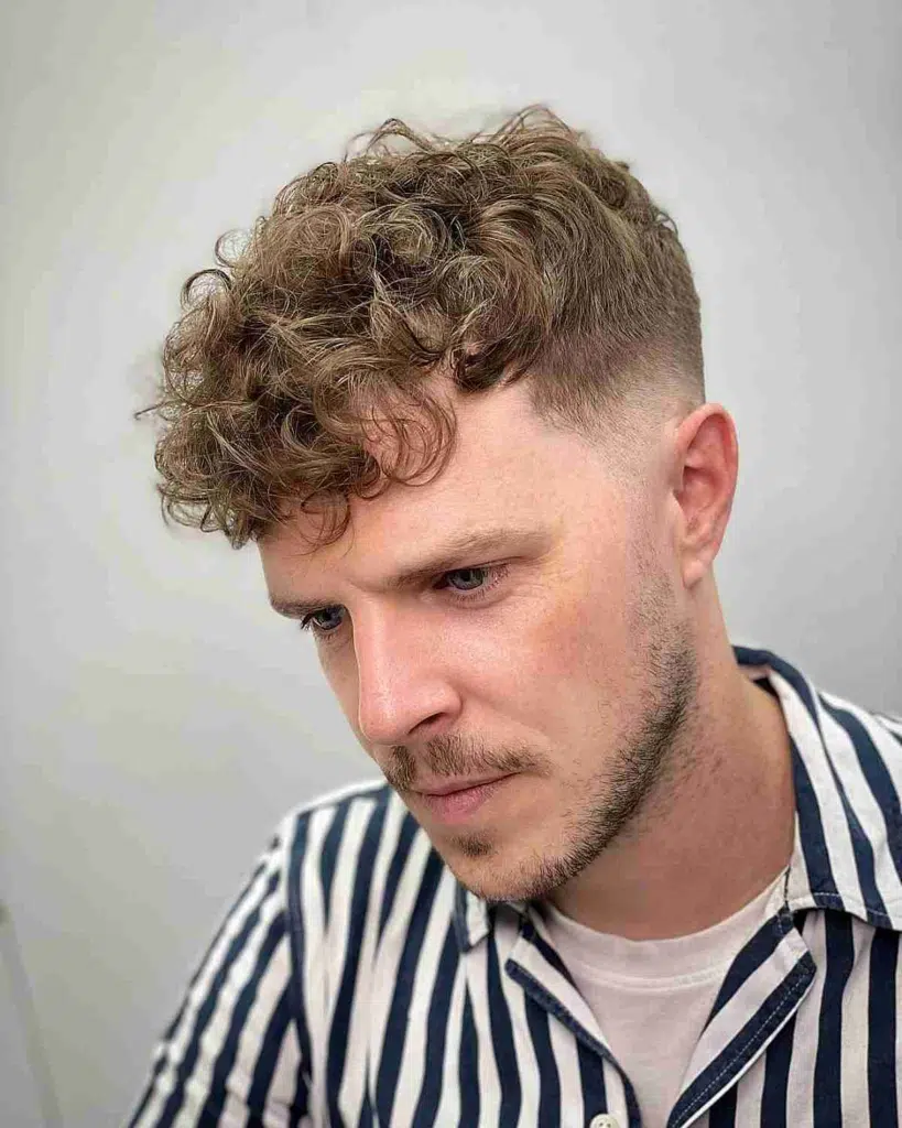 Short Curly Hairstyle Idea for Men