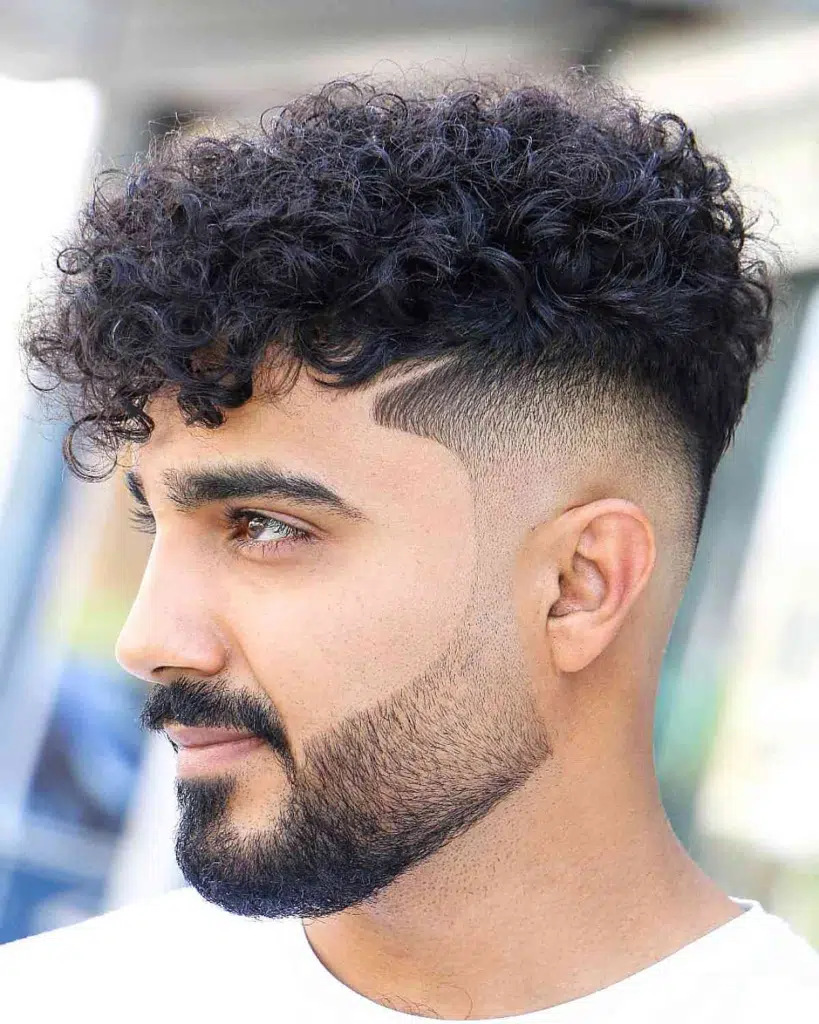 Short Curly Hairstyle Idea for Men