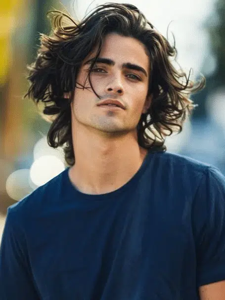 Wavy Hairstyle Idea for Men