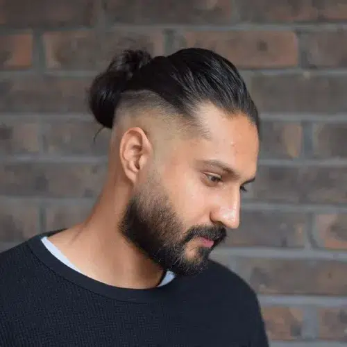 Wavy Hairstyle Idea for Men