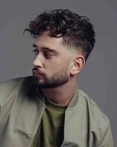 Wavy Hairstyle Idea for Men