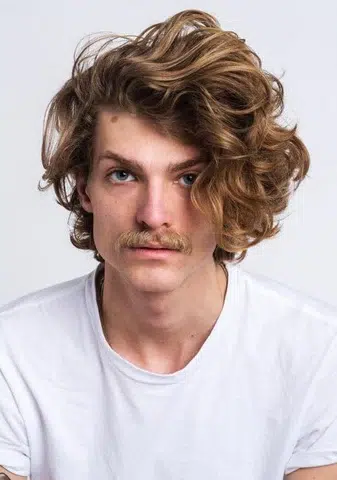 Wavy Hairstyle Idea for Men