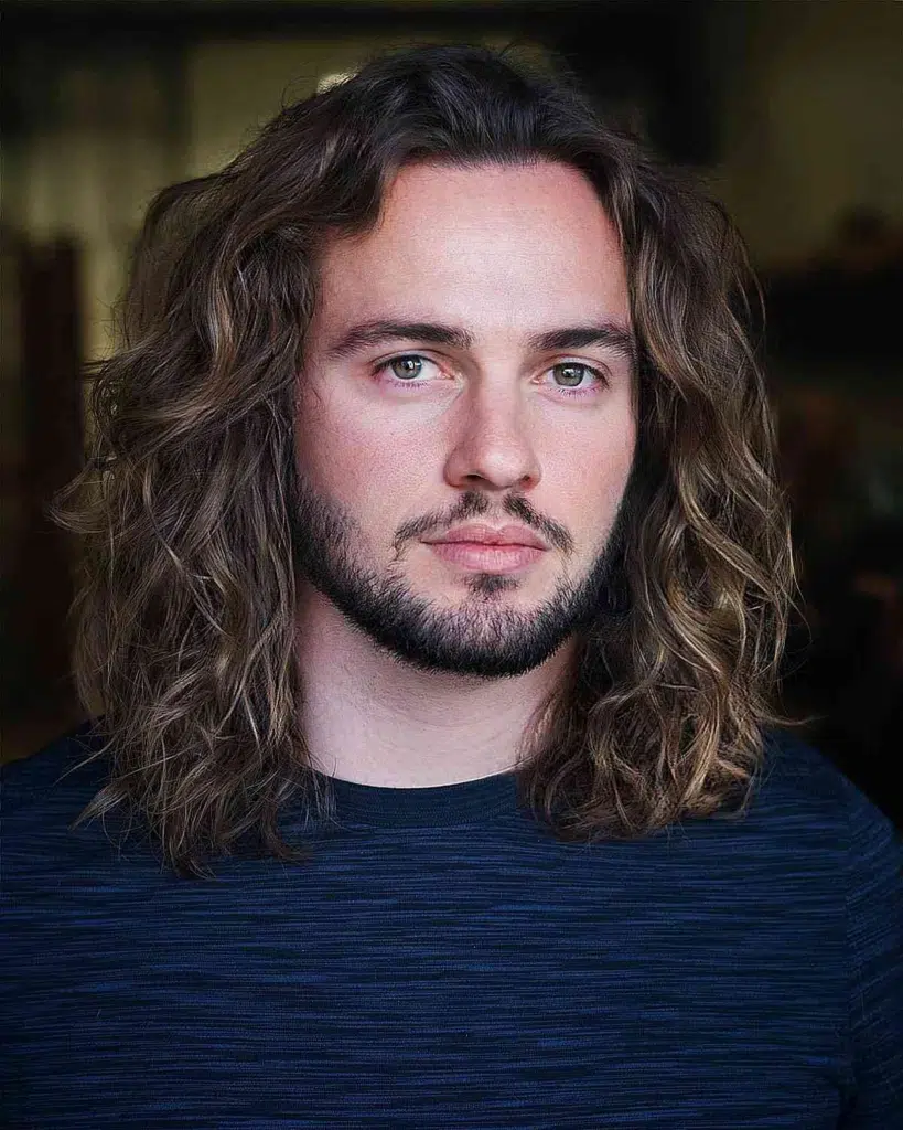 Long Layered Haircut Idea for Men