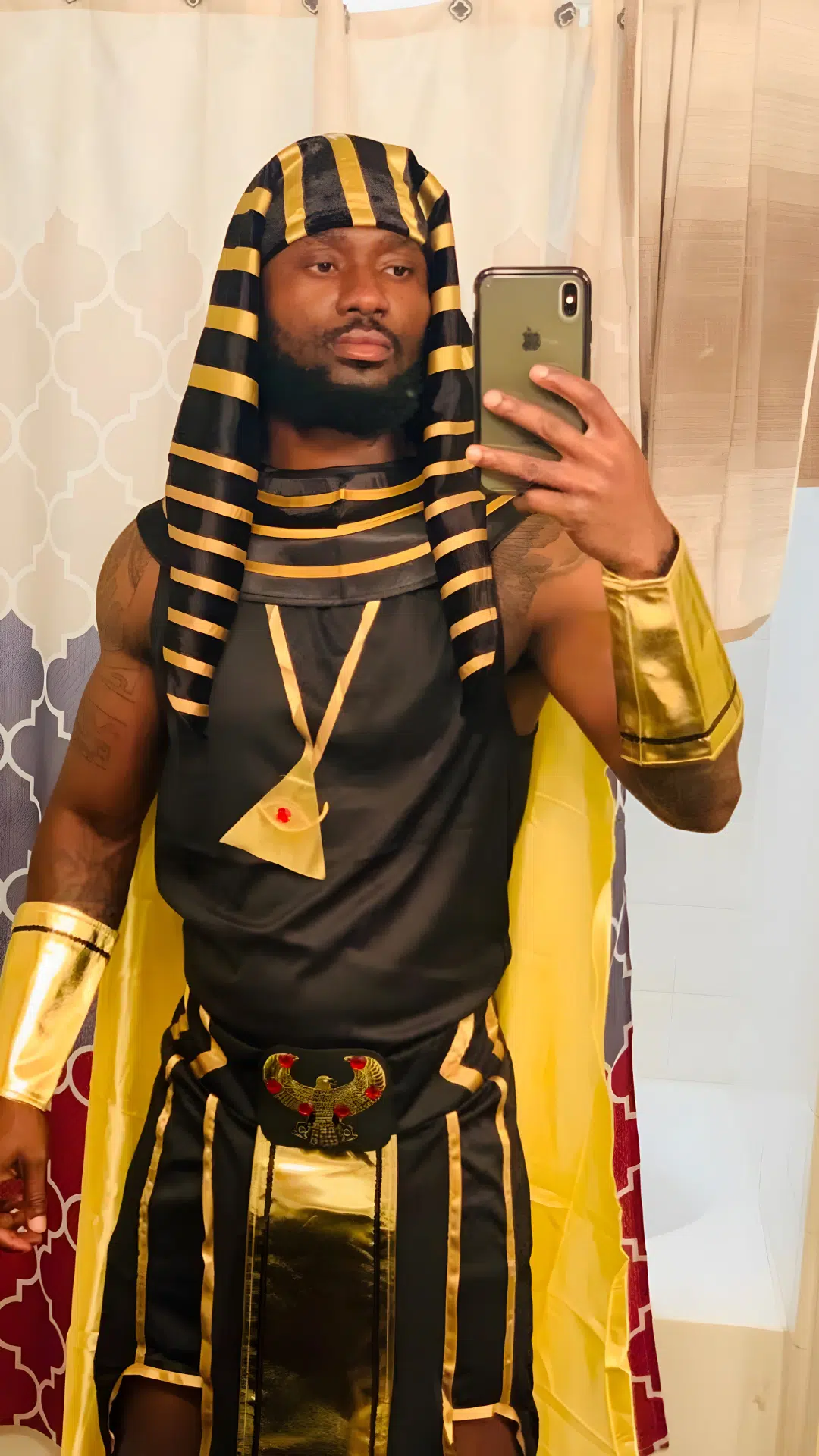 Men's Halloween Outfit Idea