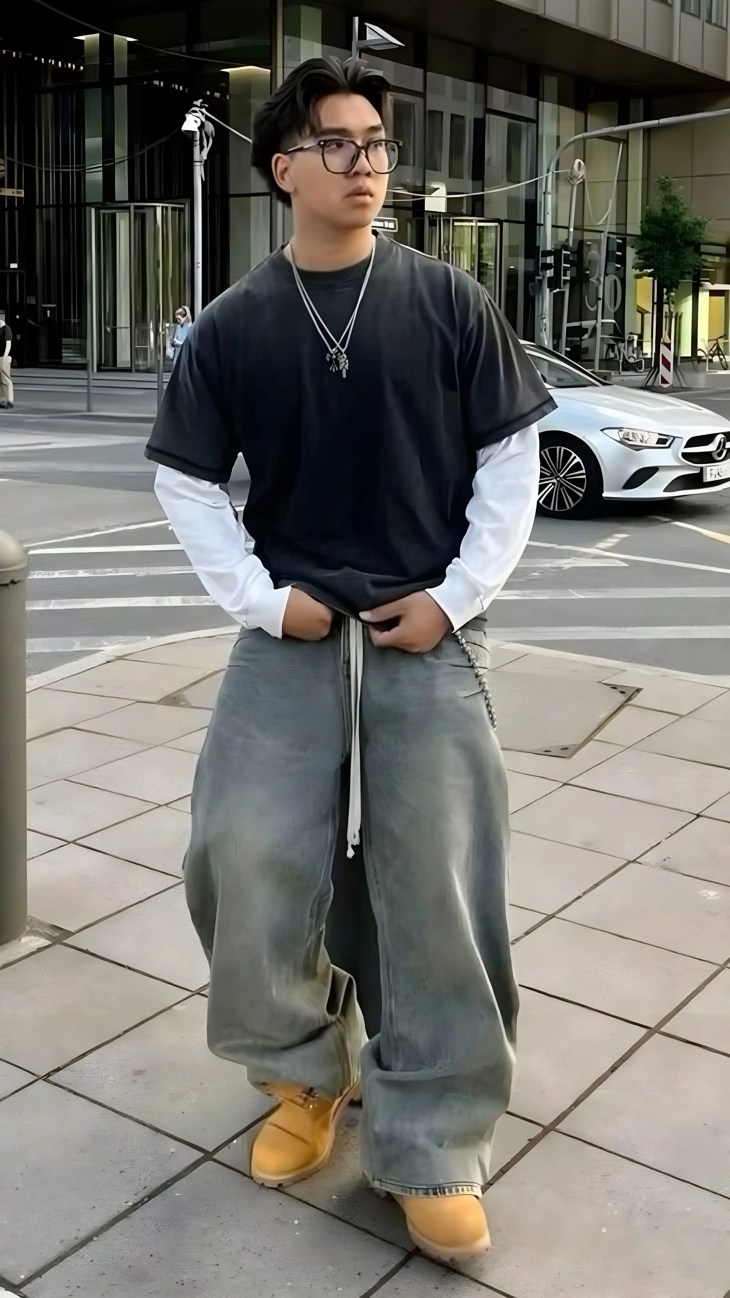 Men's Streetwear Outfit Idea
